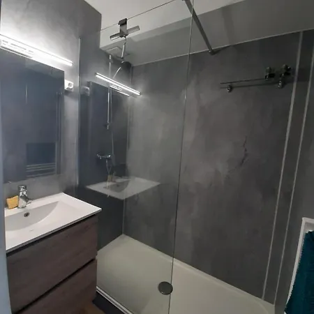 Appartement Studio Cabine 2 A 4 Personnes Face Mer. *